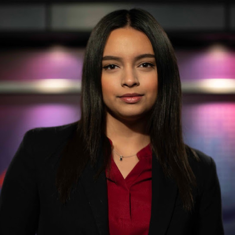 Yoselyn Castellanos, Media and Communications